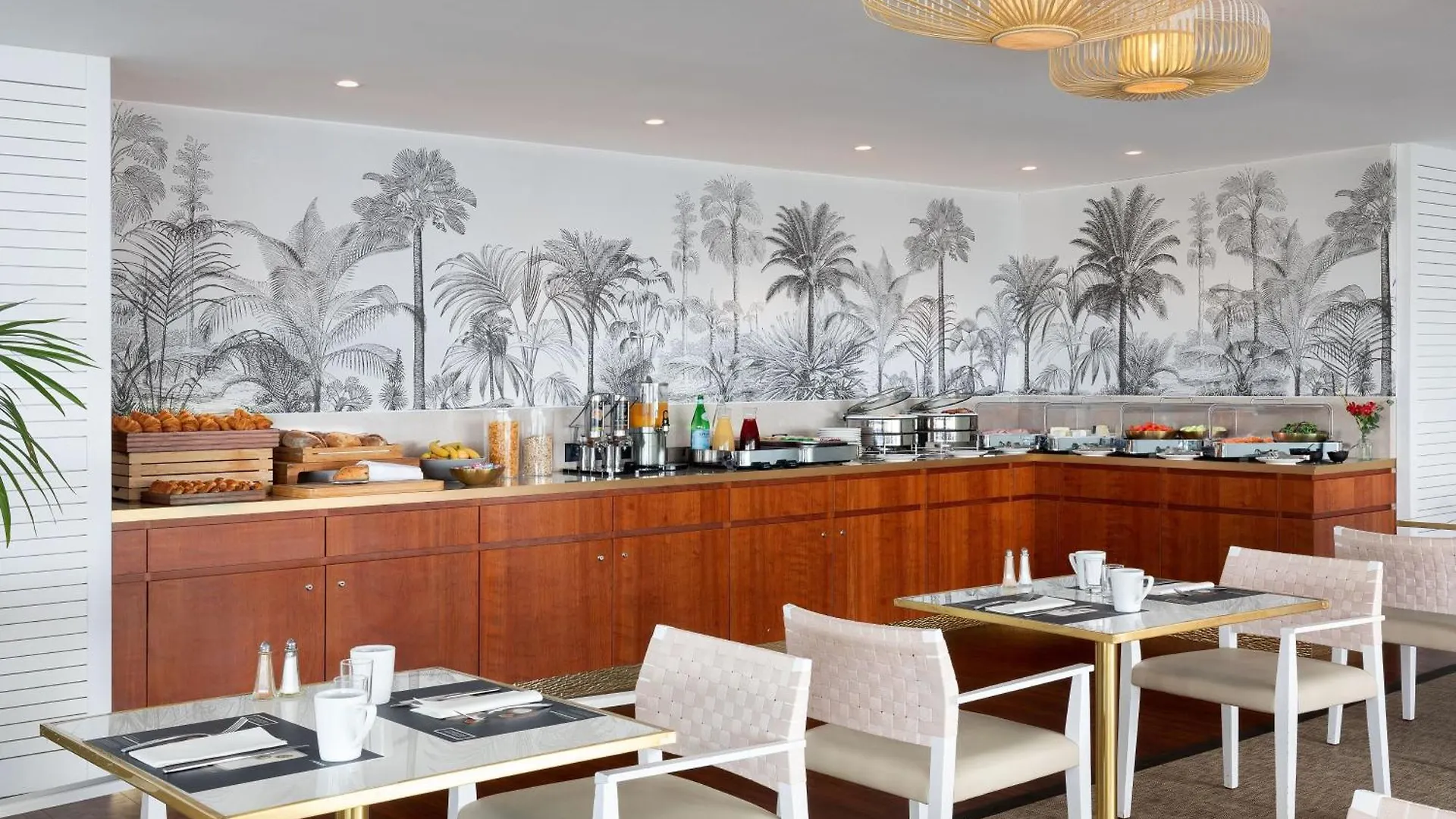 Le Meridien Nice 4*,